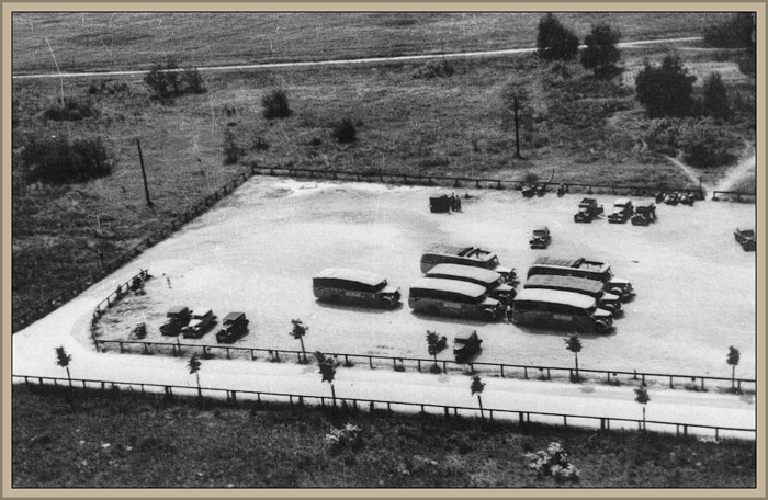 02_Betriebsausflug zum Schiffshebewerk Niederfinow 1938; unsere sieben Busse