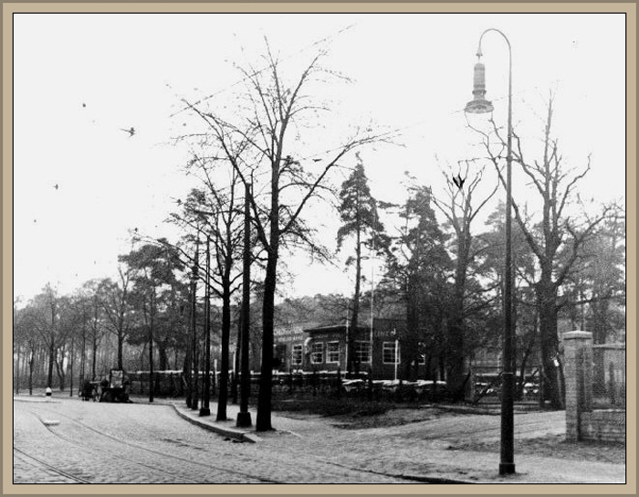 12_Muellers Gartenlokal Schlosspark Restaurant Treskowallee, Ecke andere Seite des Triftweges 1936